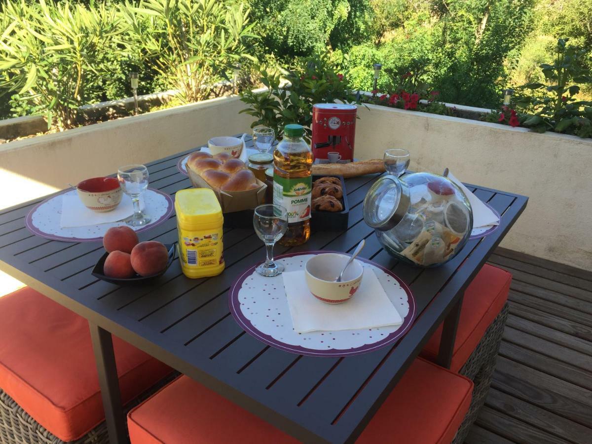 Le Du Moulin Holiday home *
